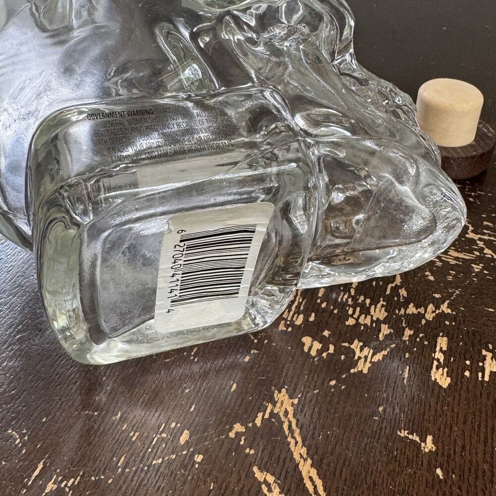 Crystal Head Vodka Bottle Empty Clear 750 Ml Very Clean Well Kept Dan Akroyd - Picture 8 of 8